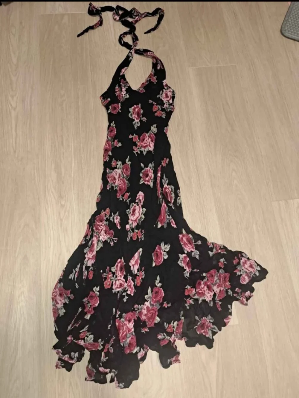 Le Chateau Dress - Picture 1 of 2